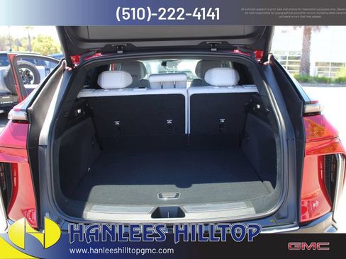 Used 2024 Cadillac Lyriq Luxury AWD/4WD image 10