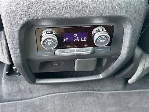 New 2026 Buick Enclave Sport Touring w/ Power Package FWD image 21