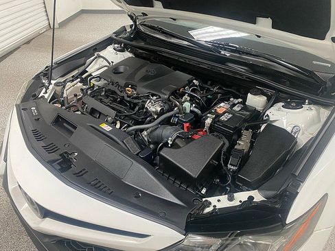 Used 2021 Toyota Camry SE image 17