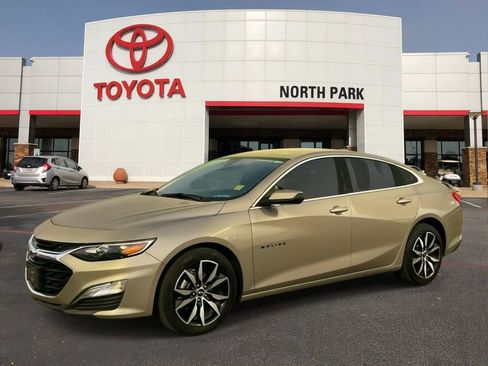 Used 2024 Chevrolet Malibu RS image 1