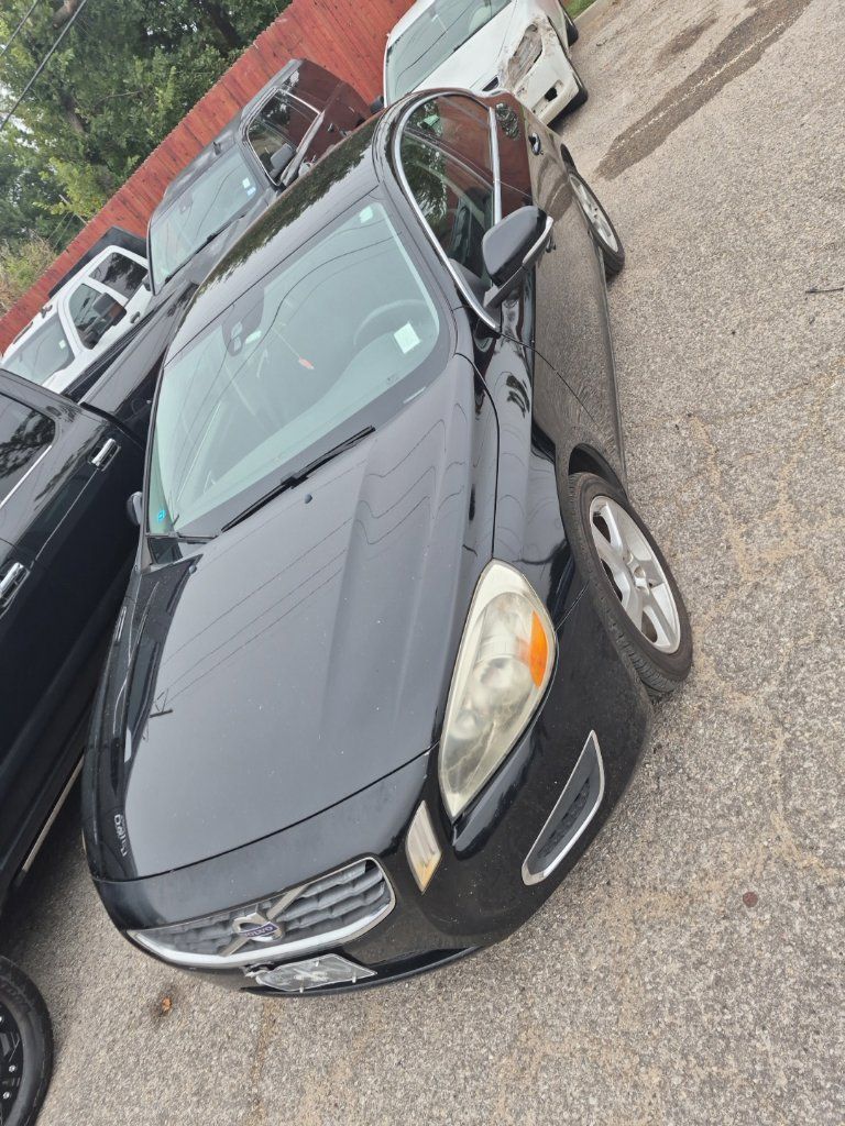 Used 2012 Volvo S60 T5 FWD image 3