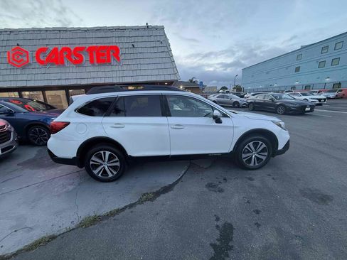 Used 2018 Subaru Outback 2.5i Limited image 5