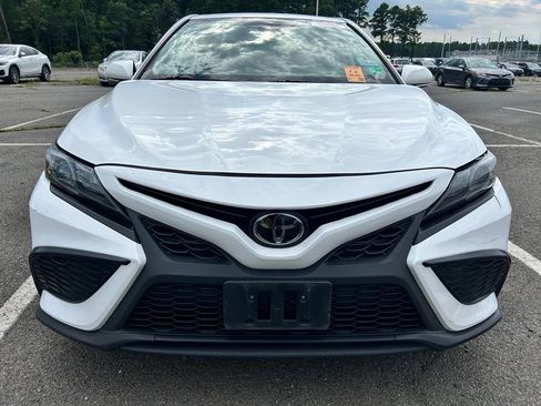 Used 2018 Toyota Camry SE FWD image 7