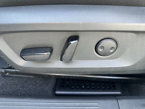 Used 2022 Nissan Rogue SV image 18