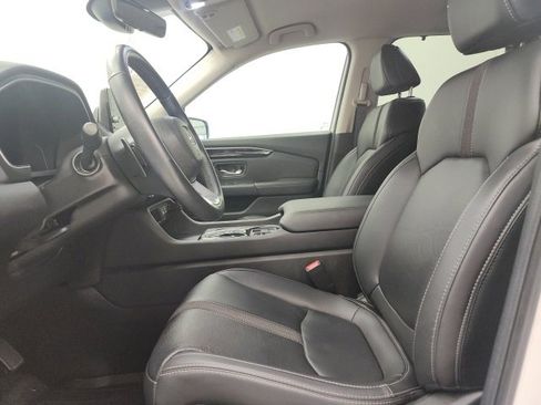 Used 2025 Honda Pilot EX-L image 17