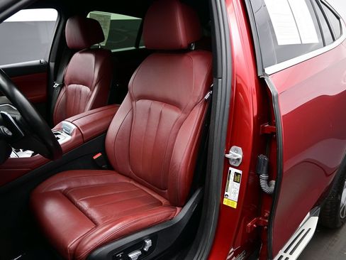 Used 2021 BMW X6 sDrive40i w/ Luxury Seating Package 2 RWD image 16
