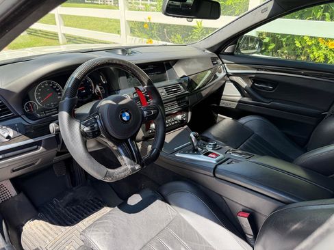 Used 2013 BMW M5 RWD image 38