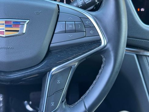 Certified 2025 Cadillac XT5 Premium Luxury image 31
