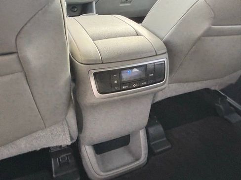 Used 2015 Toyota Highlander Plus image 22