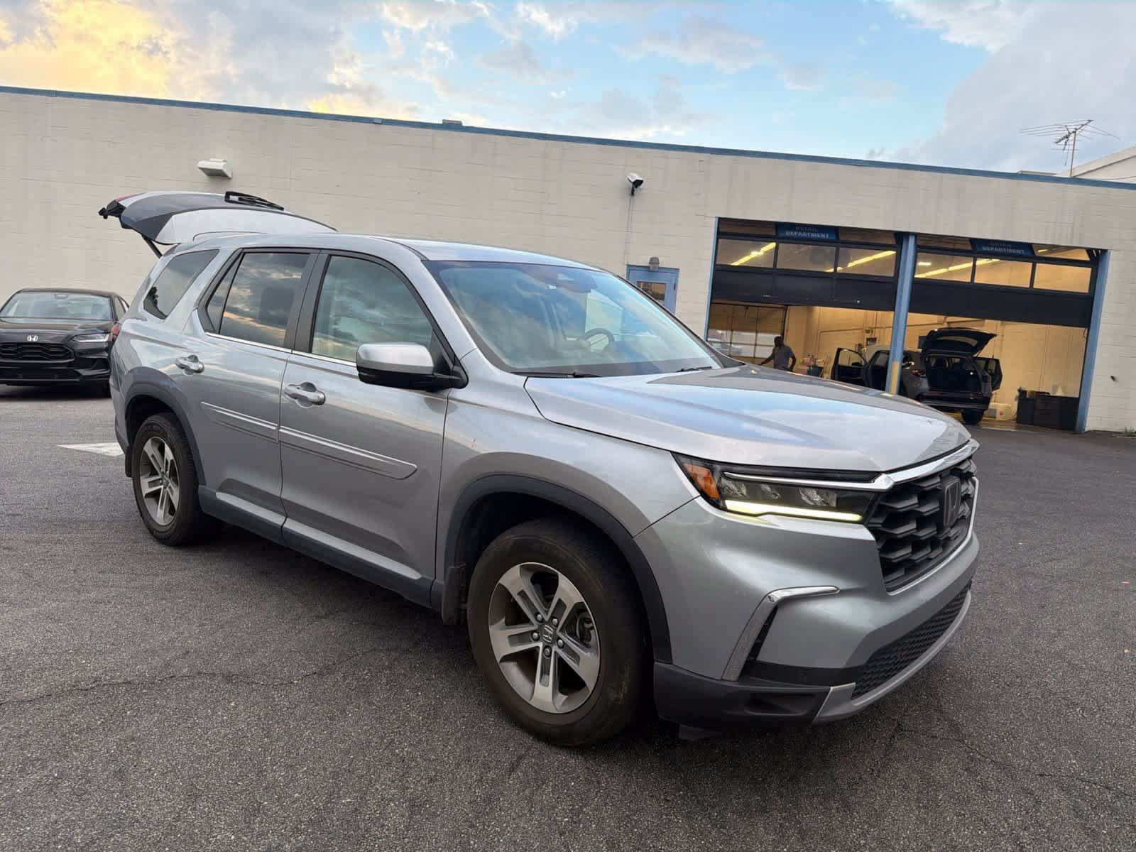 Certified 2025 Honda Pilot EX-L image 13