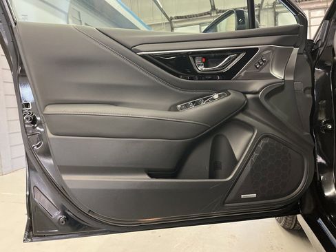 Certified 2025 Subaru Legacy Limited image 9