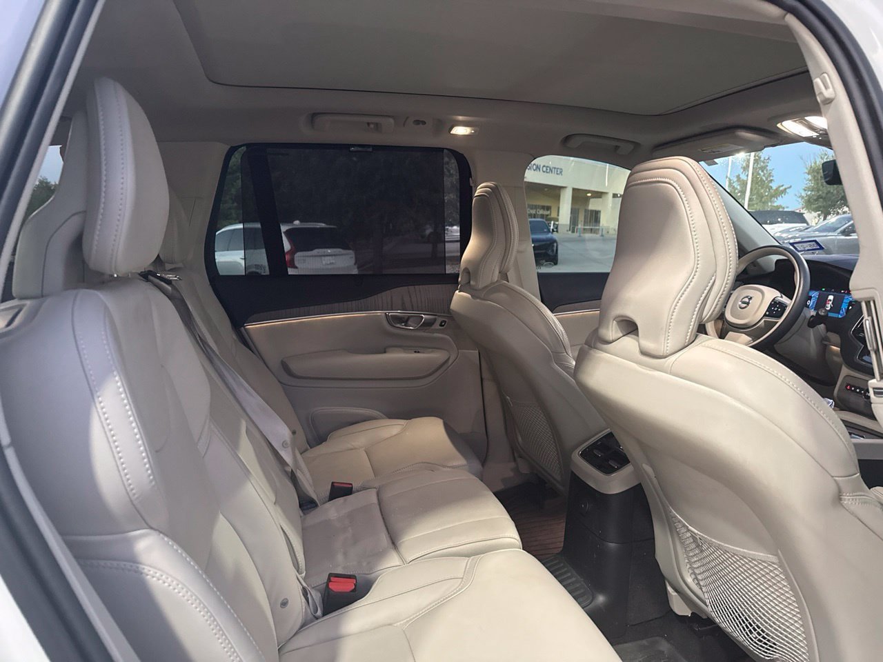 Used 2024 Volvo XC90 T8 Ultimate w/ Protection Package Premier AWD/4WD image 24