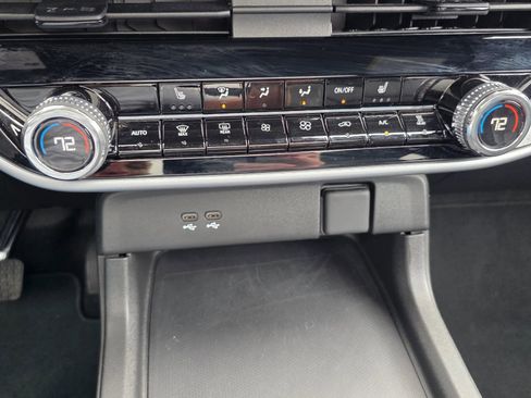 Used 2025 Honda Prologue Touring image 21