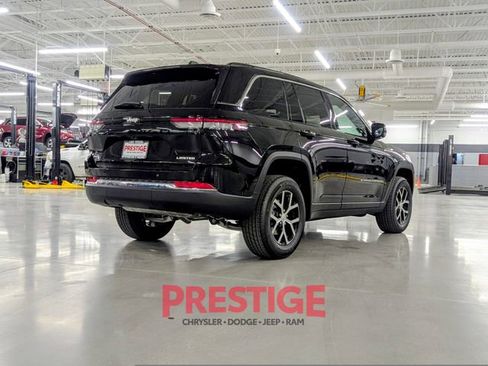 New 2025 Jeep Grand Cherokee Limited image 5