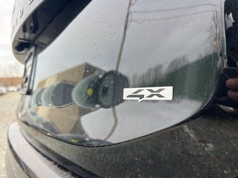 New 2025 Kia Telluride S image 7