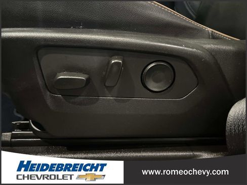 Used 2022 GMC Yukon XL AT4 w/ Max Trailering Package image 16