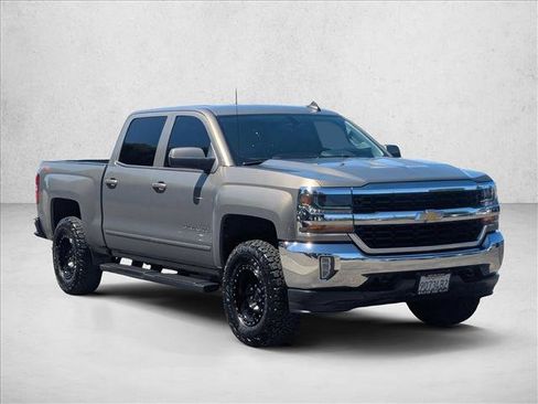 Used 2017 Chevrolet Silverado 1500 LT w/ All Star Edition AWD/4WD image 5