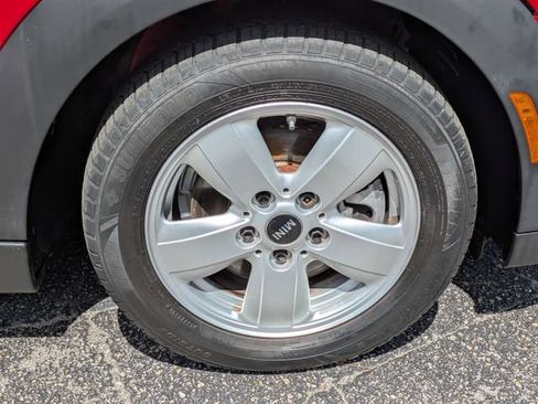 Used 2022 MINI Cooper 4-Door Hardtop w/ Storage Package FWD image 8