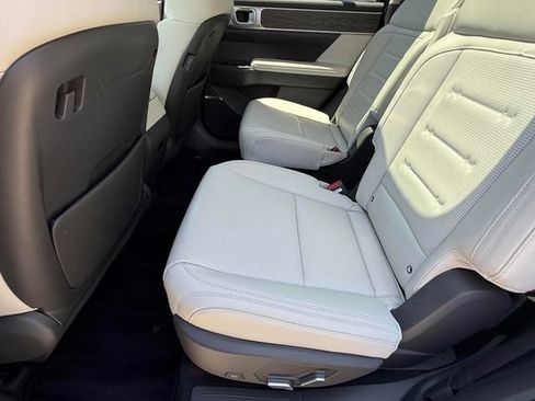 Used 2024 Hyundai Santa Fe Calligraphy AWD/4WD image 16