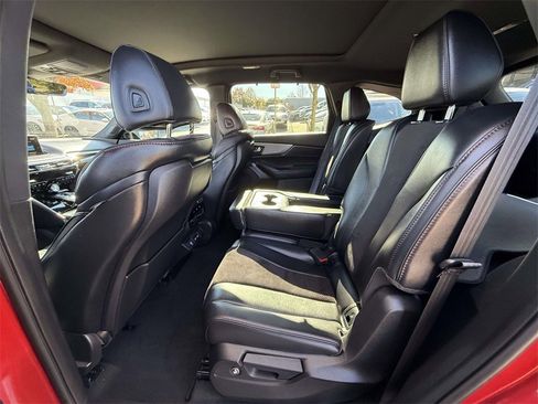 Used 2023 Acura MDX A-Spec image 12