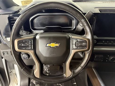 Used 2024 Chevrolet Silverado 3500 High Country w/ High Country Premium Package AWD/4WD image 28