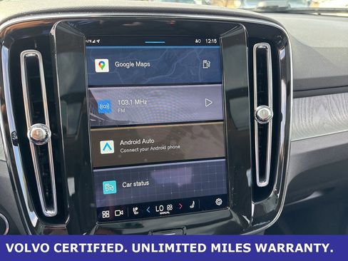 Certified 2025 Volvo XC40 B5 Plus image 18