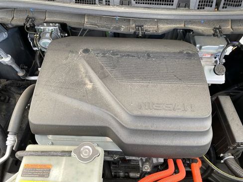 Used 2025 Nissan Leaf S FWD image 24