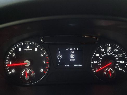 Used 2016 Kia Sorento LX AWD/4WD image 23