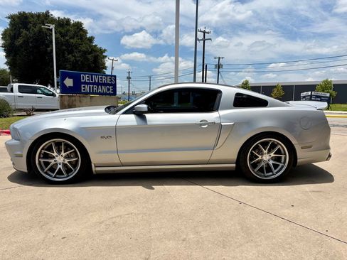 Used 2014 Ford Mustang GT Premium RWD image 7