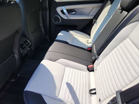 New 2026 Land Rover Discovery Sport Landmark AWD/4WD image 5