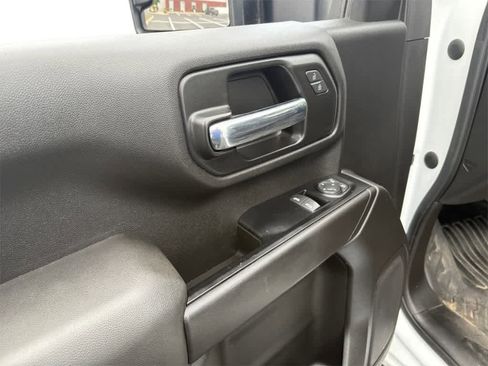 Used 2025 RAM ProMaster 2500 w/ Convenience Group image 11