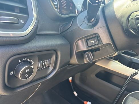 Used 2019 RAM 2500 Laramie w/ Night Edition image 16