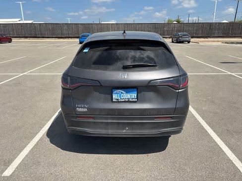 Used 2023 Honda HR-V LX image 4