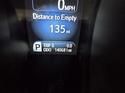 Used 2018 Toyota Avalon Limited image 38