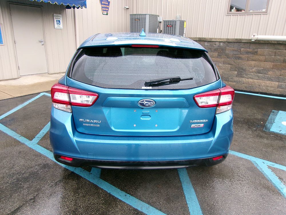 Used 2017 Subaru Impreza 2.0i Sport AWD/4WD image 4