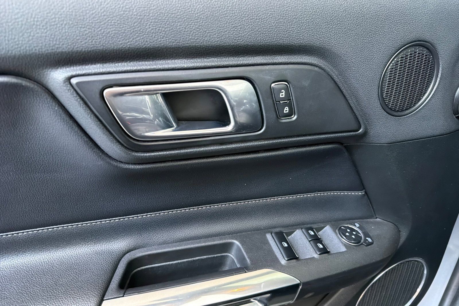 Used 2023 Ford Mustang Premium RWD image 12