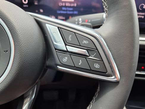 Used 2025 Buick Envision Preferred AWD/4WD image 33