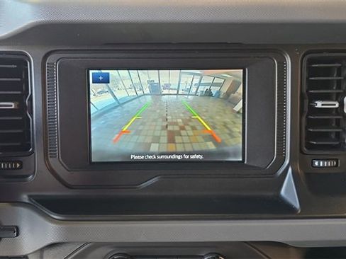 Used 2023 Ford Bronco Big Bend image 18