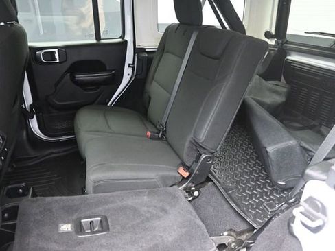 Used 2018 Jeep Wrangler Unlimited Sport S AWD/4WD image 21