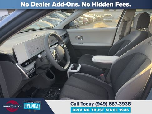 Certified 2022 Hyundai Ioniq 5 SE w/ Cargo Package image 17