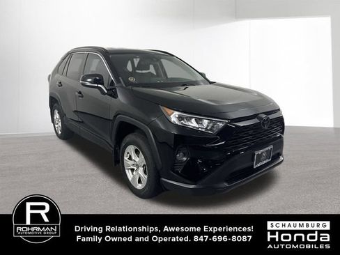 Used 2021 Toyota RAV4 XLE AWD/4WD image 3