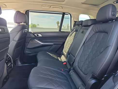 Used 2026 BMW X7 xDrive40i AWD/4WD image 15