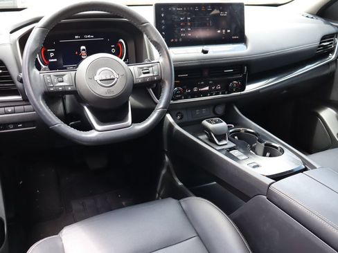 Used 2024 Nissan Rogue SL w/ SL Premium Package FWD image 5