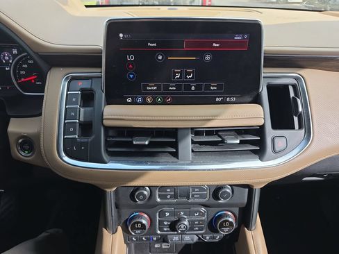 Used 2021 Chevrolet Tahoe Premier w/ Premium Package AWD/4WD image 8