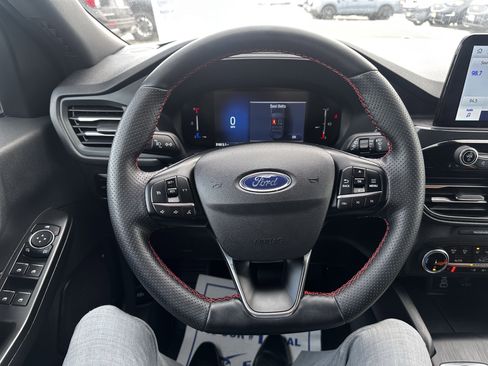 Certified 2025 Ford Escape ST-Line Select image 9