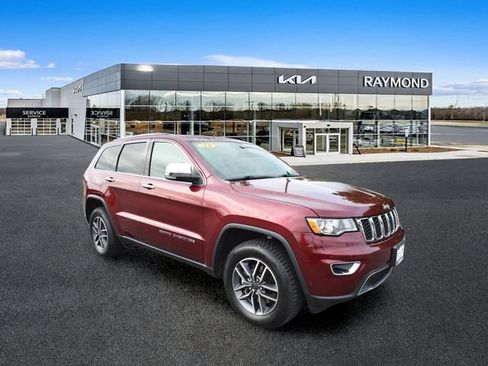 Used 2021 Jeep Grand Cherokee Limited AWD/4WD image 11