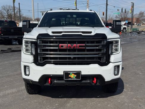 Used 2022 GMC Sierra 2500 AT4 w/ AT4 Preferred Package image 3