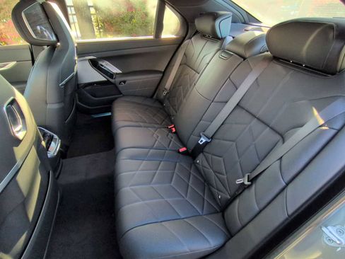 New 2025 BMW i7 eDrive50 image 21