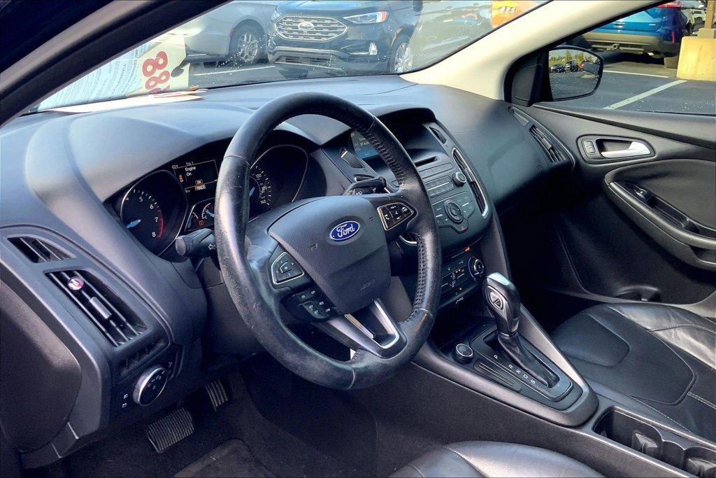 Used 2016 Ford Focus SE w/ Equipment Group 201A FWD image 8