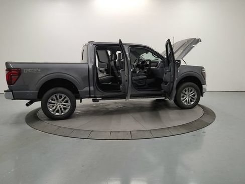 Used 2025 Ford F150 Lariat w/ Equipment Group 501A Mid AWD/4WD image 17